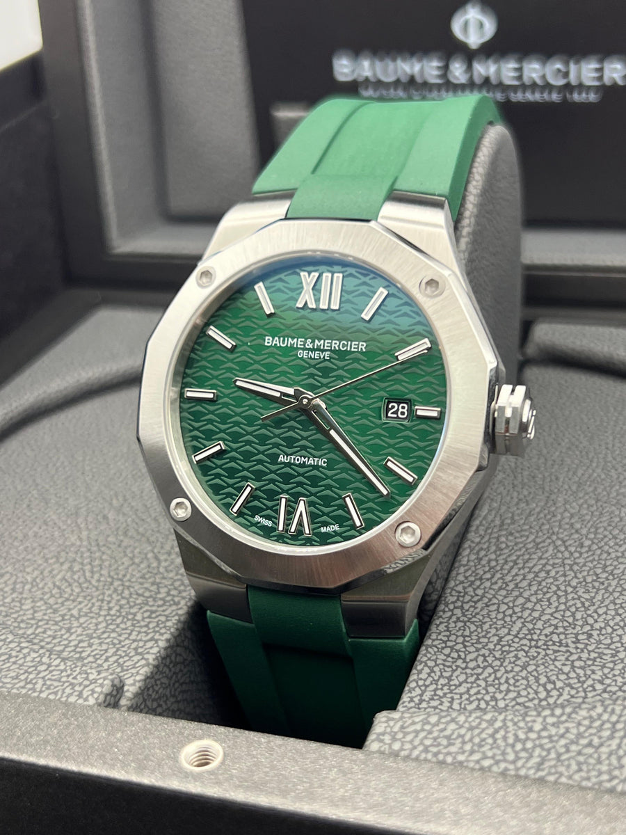 New/Unworn Baume & Mercier Riviera M0A10618 Complete Set