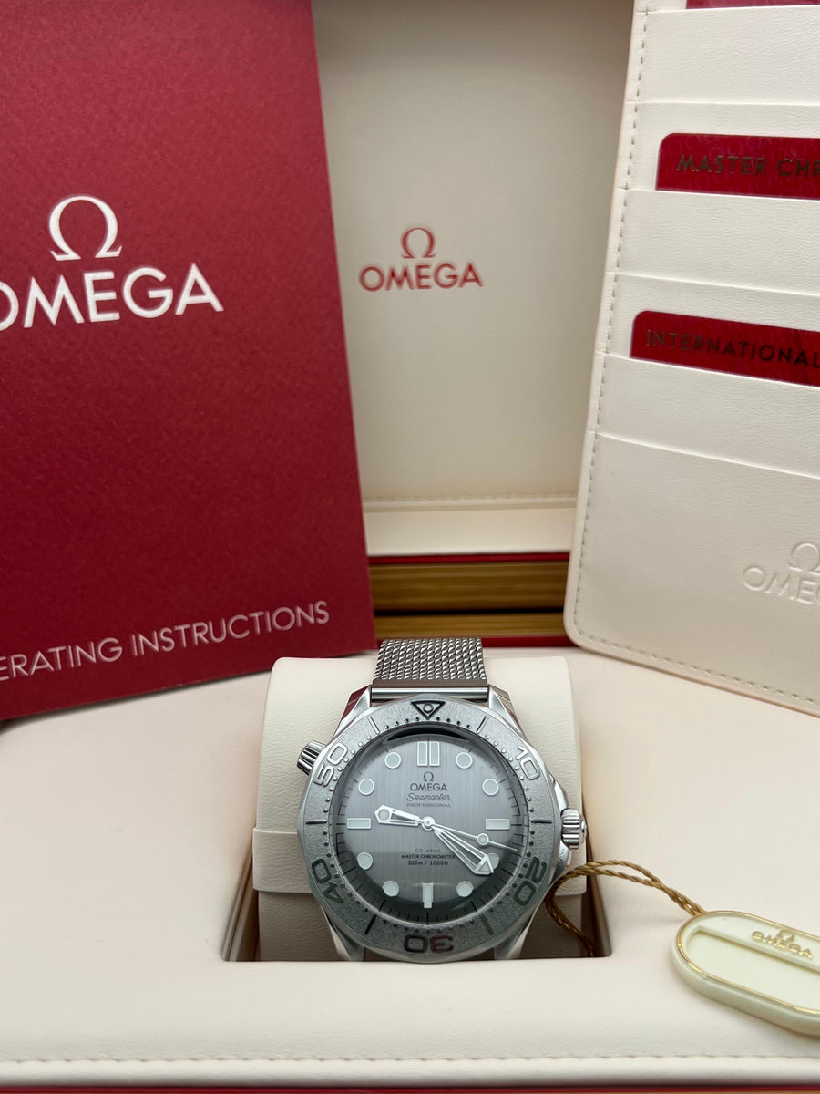 New/Unworn Omega Seamaster Professional 210.30.42.20.06.002 Complete Ser Dated 2025