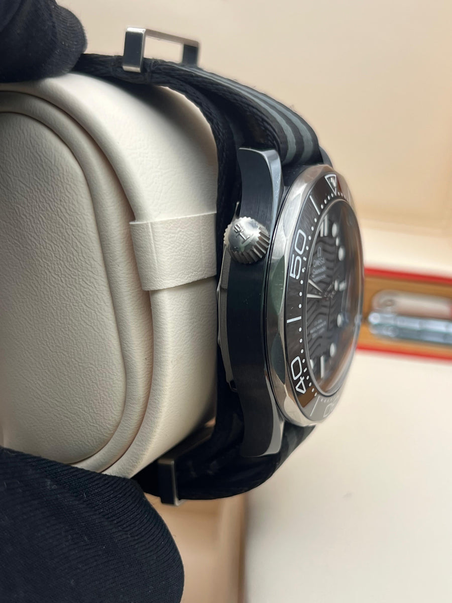Omega Seamaster Professional 210.92.44.20.01.002 With Box & Papers 2022