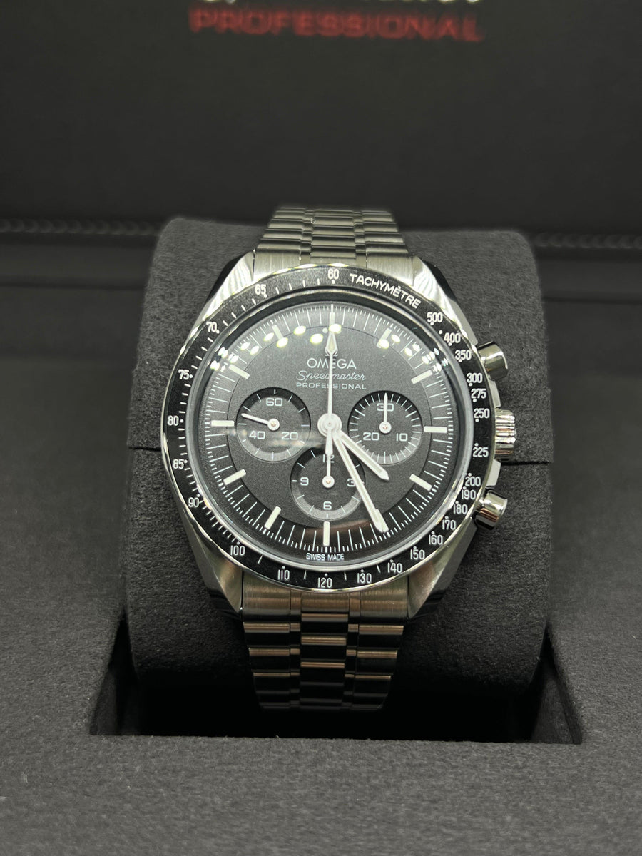 New/Unworn Omega Speedmaster Moonwatch Sapphire Crystal Ref# 310.30.42.50.01.002 complete set