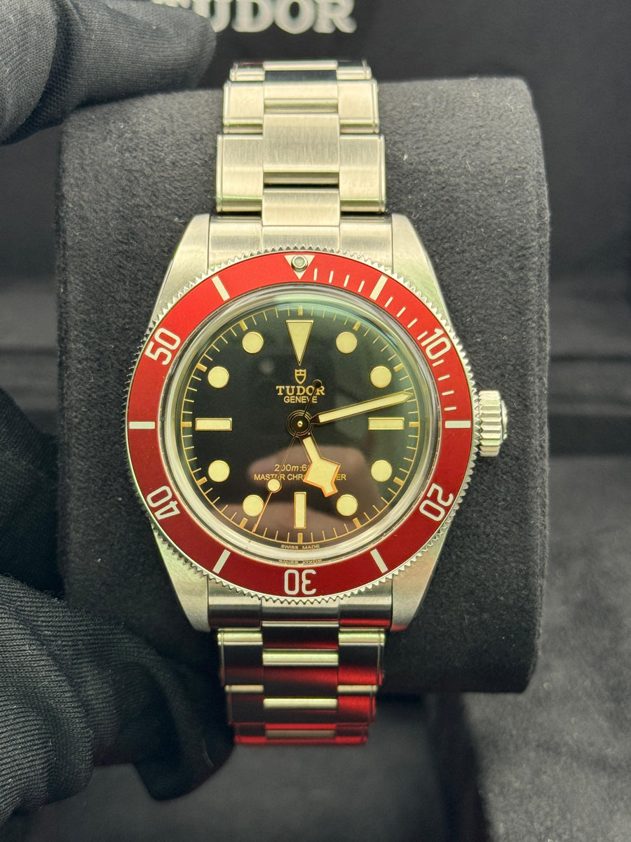 Like New Tudor Blackbay 7941A1A0RU Complete Set Dated 2023 + OEM Rubber Strap And Clasp