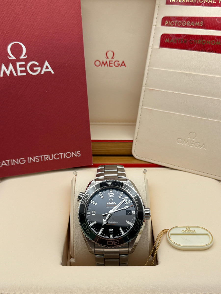 Omega Seamaster Planet Ocean 215.30.44.21.01.001 Complete Set Dated 2022