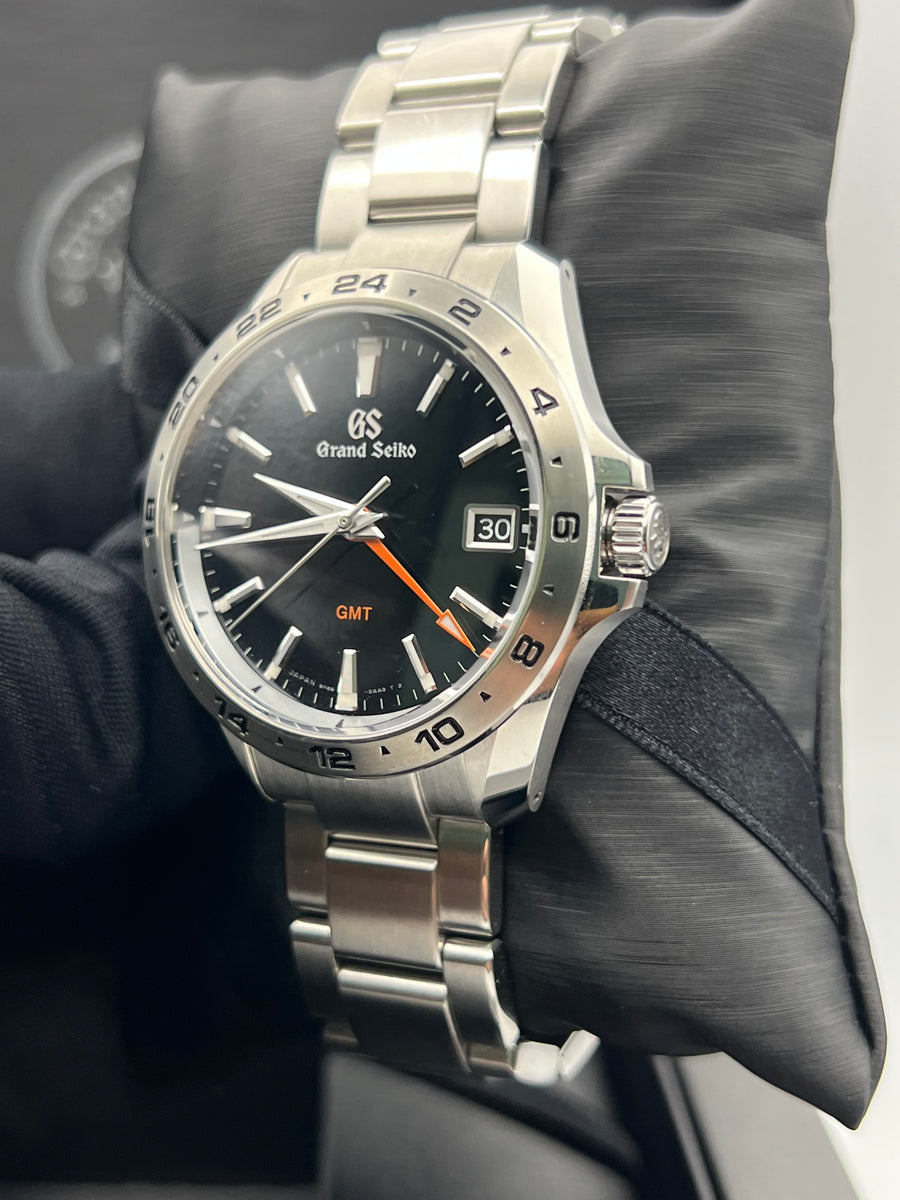 Grand Seiko GMT Quartz SBGN003 Complete Set Dated 2022