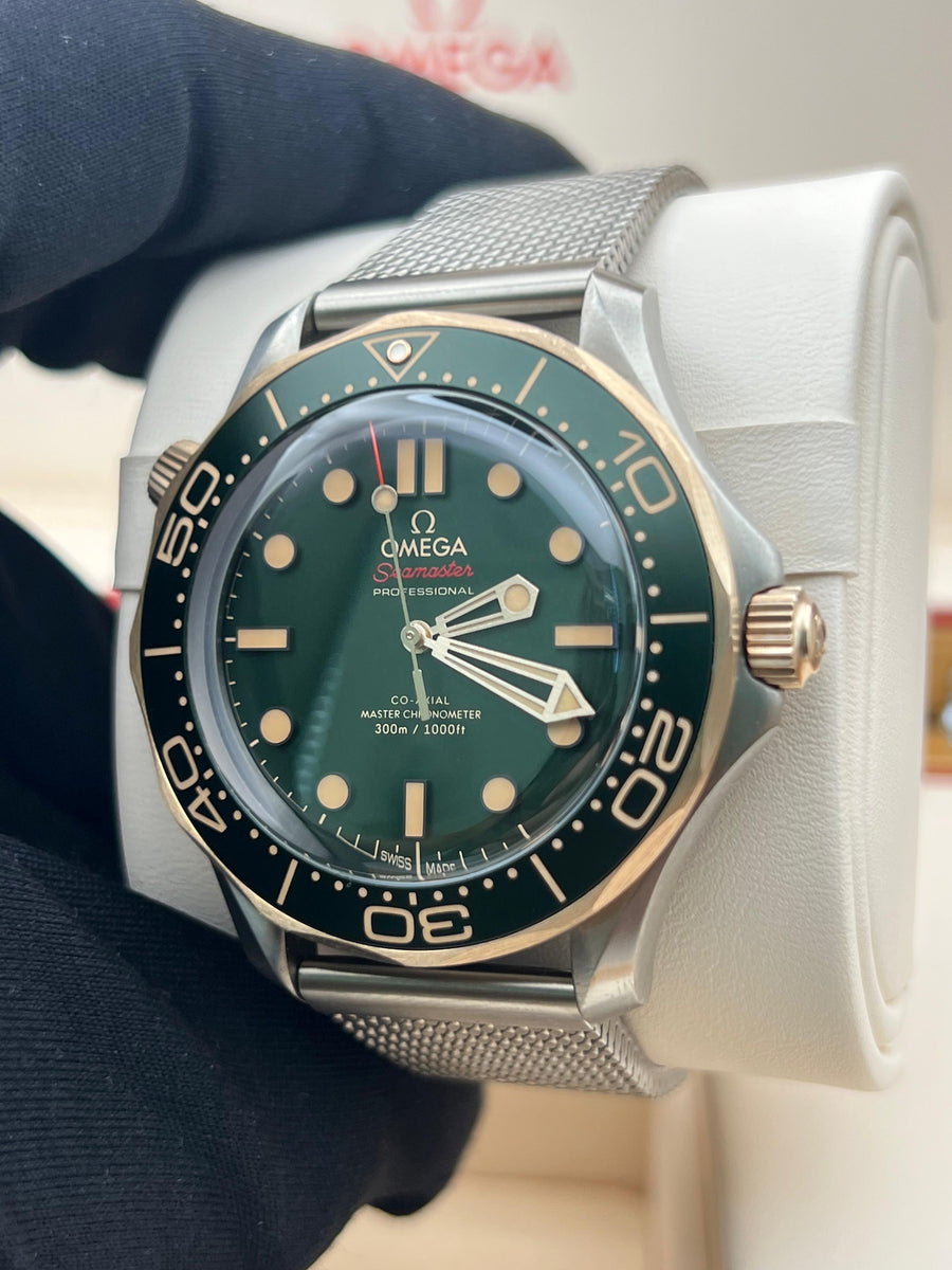 Omega Seamaster Professional 210.90.42.20.10.001 Complete Set Dated 2025