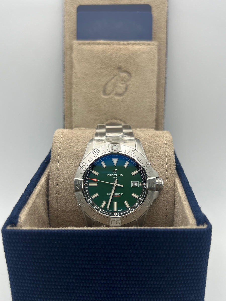 New/Unworn Breitling Avenger 42mm A17328101L1A1 Complete Set Dated 2024