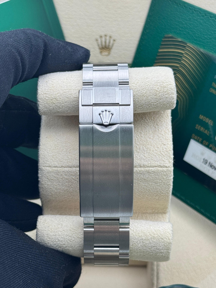 New/Unworn Rolex Submariner 124060LN Complete Set Dated 11/2024