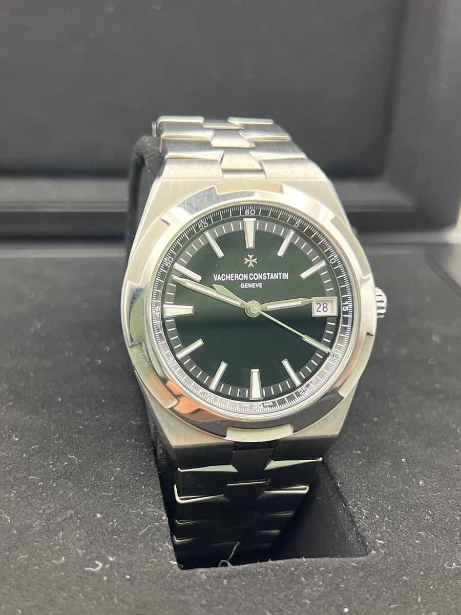Vacheron Constantine Overseas 4500V Complete Set Dated 2021