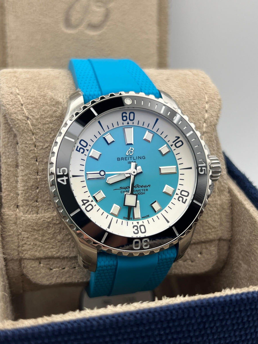 New/Unworn Breitling Superocean 44mm A17376211L2S2 Complete Set Dated 2025