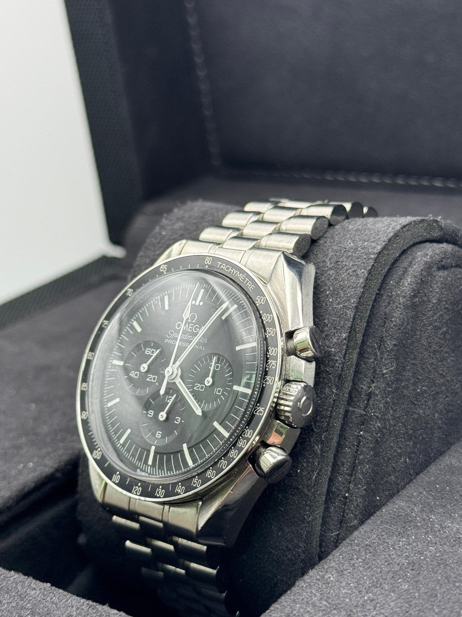 Omega Speedmaster Professional 310.30.42.50.01.001 Complete Set Dated 2021