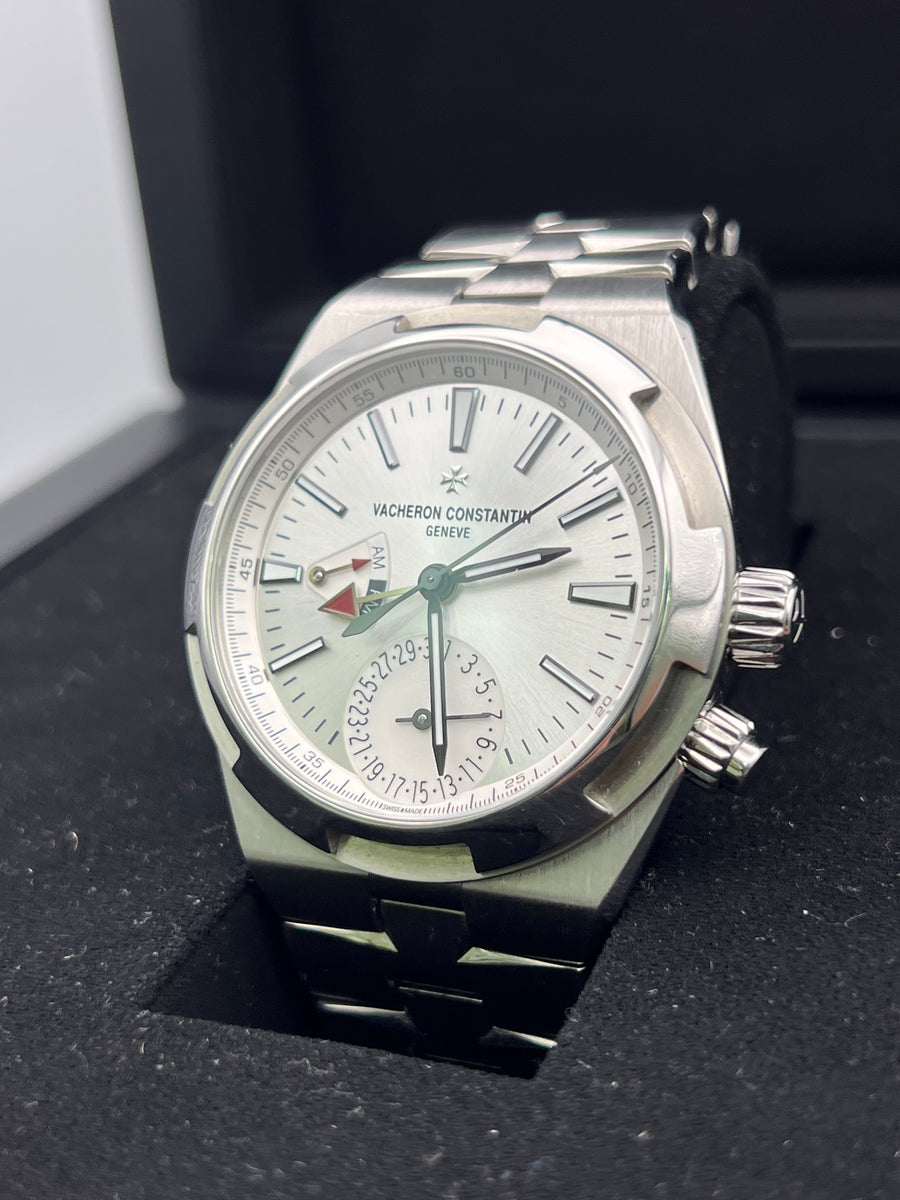 Vacheron Constantin Overseas Dual Time 7900V/110A-B333 Complete Set Dated 2022