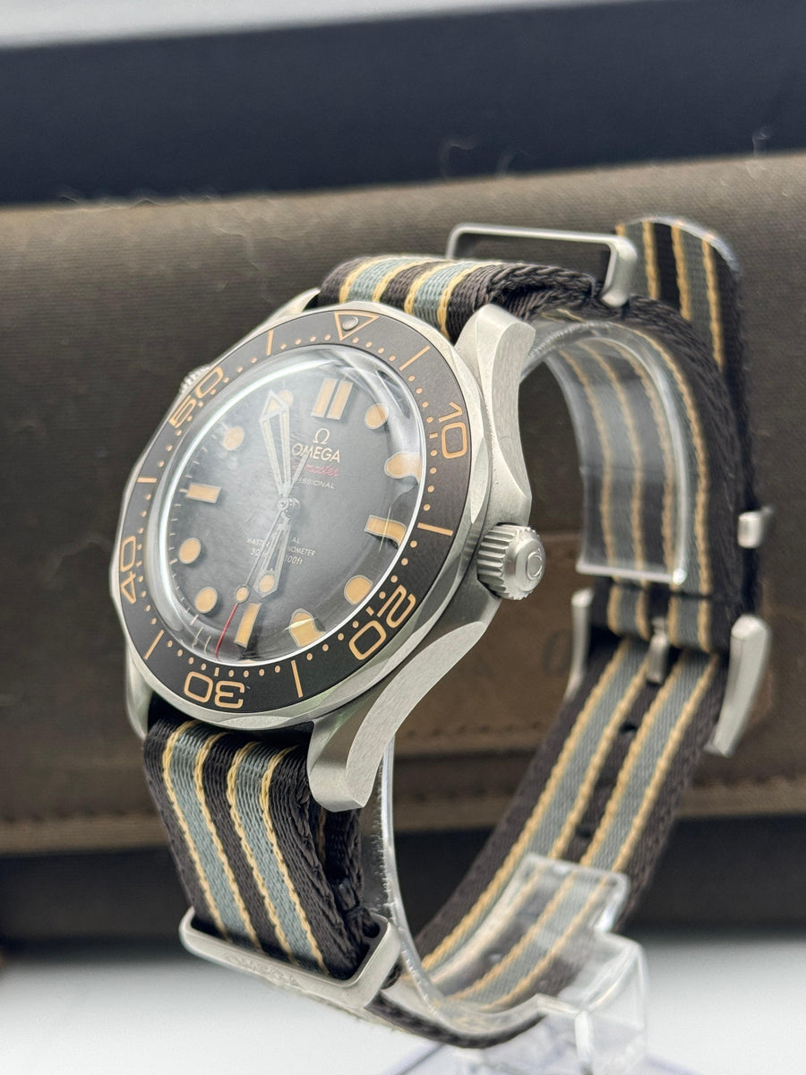 Omega Seamaster Professional No Time To Die 210.92.42.20.01.001 Complete Set Dated 2025