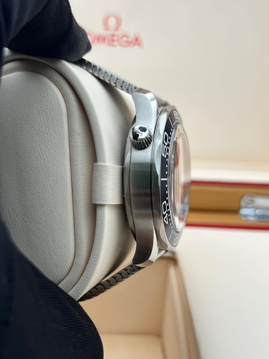 Omega Seamaster Professional James Bond 007 60th Anniversary 210.30.42.20.03.002 Complete Set Dated 2024