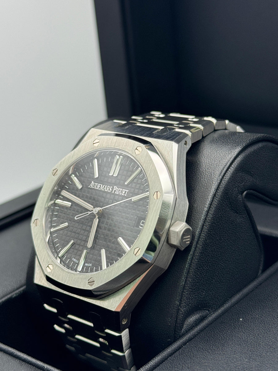 Audemars Piguet Royal Oak 15510ST.OO.1320ST.07 With Box & Papers Dated 2023