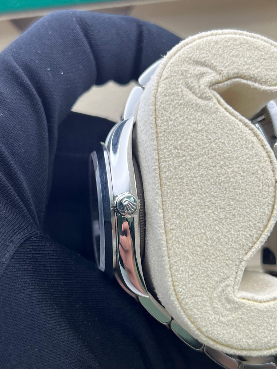 Rolex Explorer 36mm 124270 Complete Set Dated 2023
