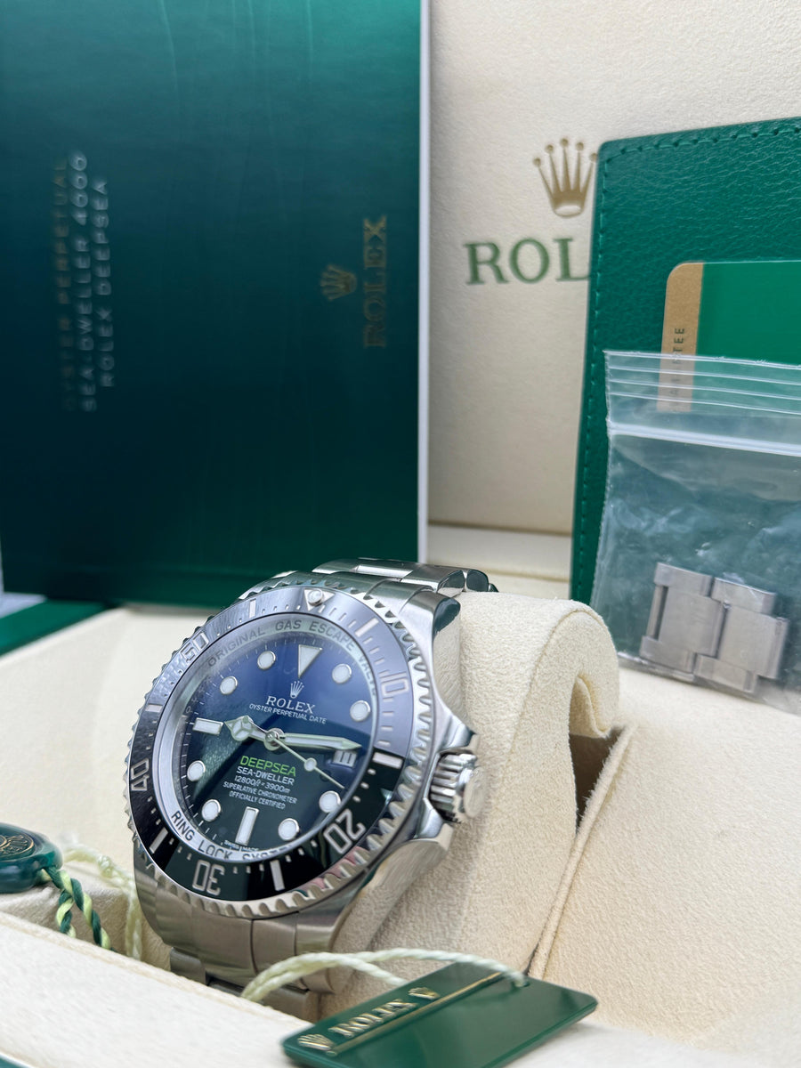 Rolex Deepsea James Cameron 116660 Complete Set Dated 2015