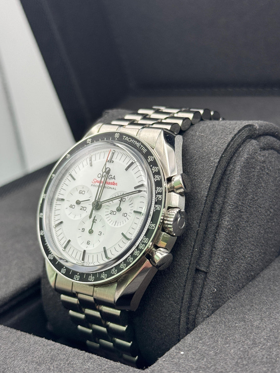 Omega Speedmaster Professional 310.30.42.50.04.001 Complete Set Dated 2024