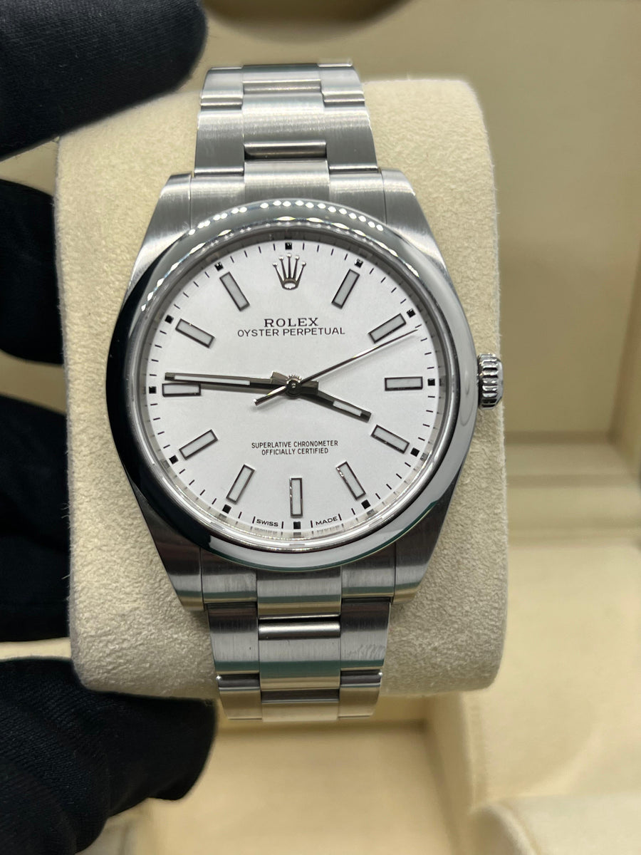 Rolex Oyster Perpetual 114300 Complete Set Dated 2020