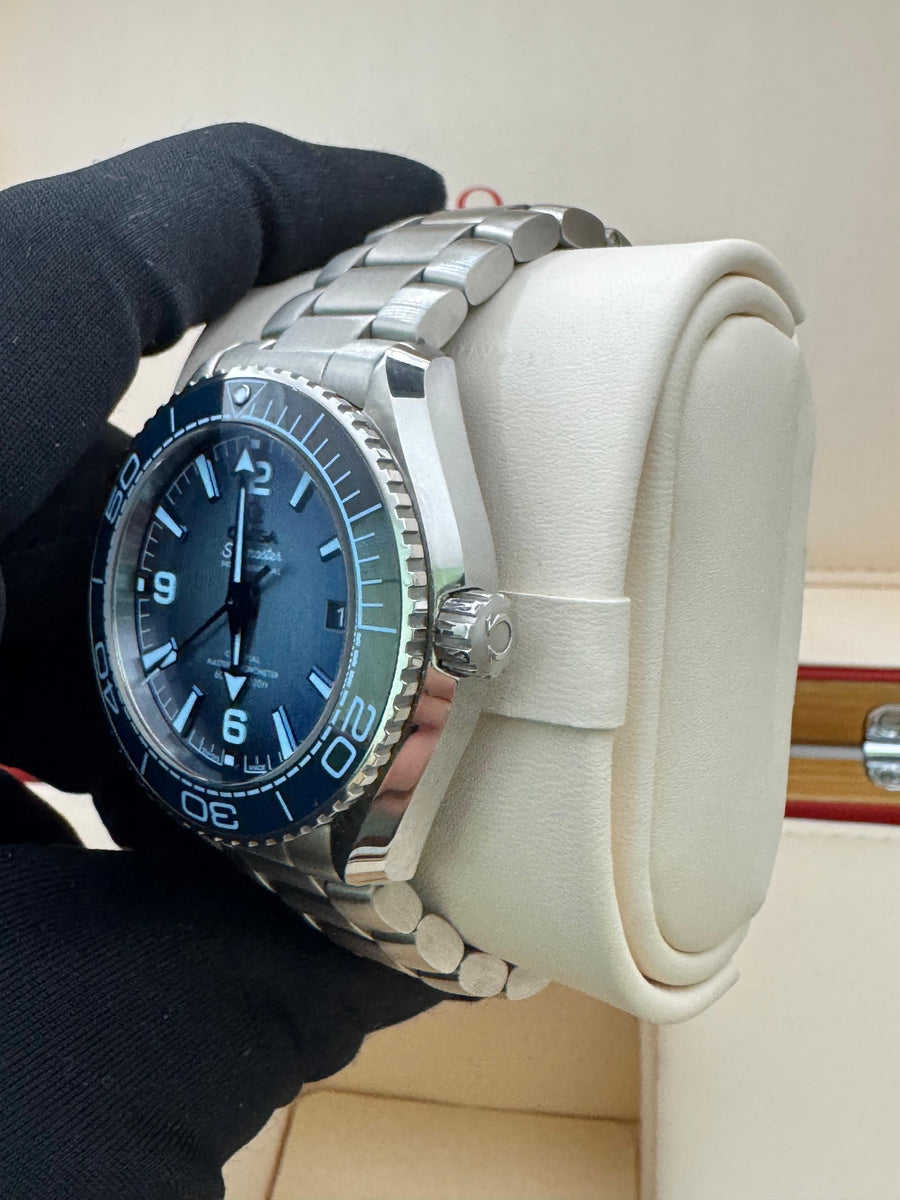 Omega Seamaster Planet Ocean Summer Blue 215.30.40.20.03.002 Complete Set Dated 2024