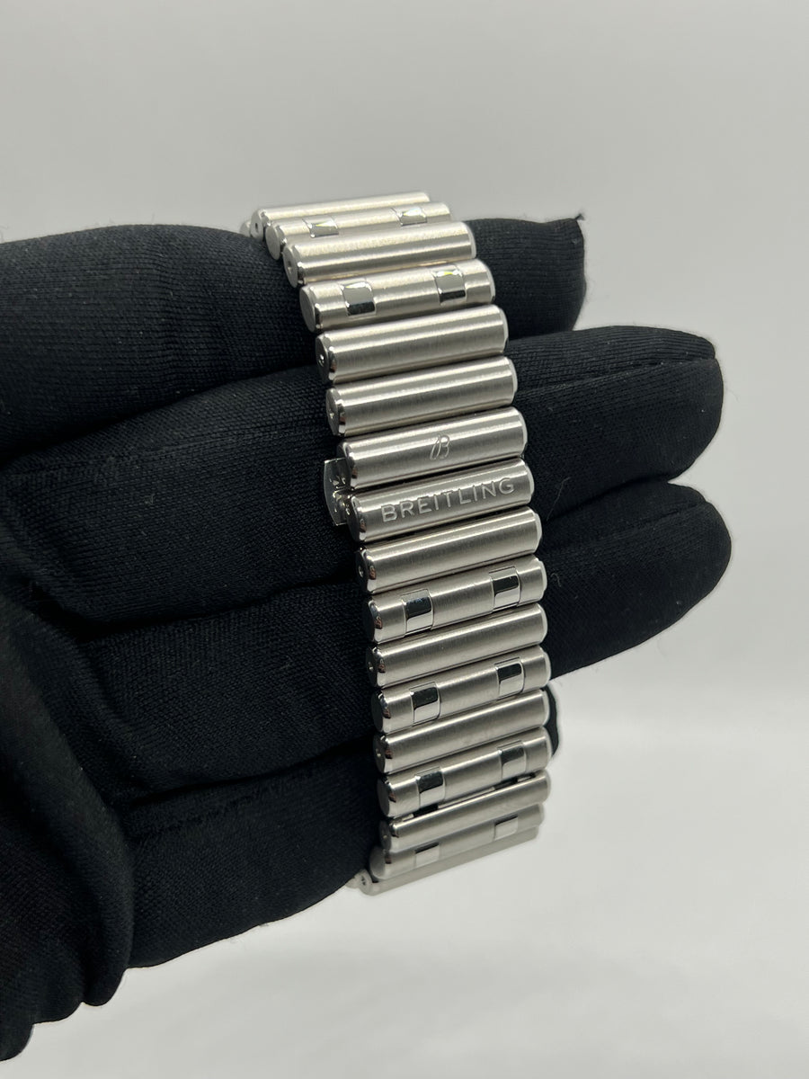 Breitling Chronomat B01 42mm Ref# AB0134101B1A1 Complete Set