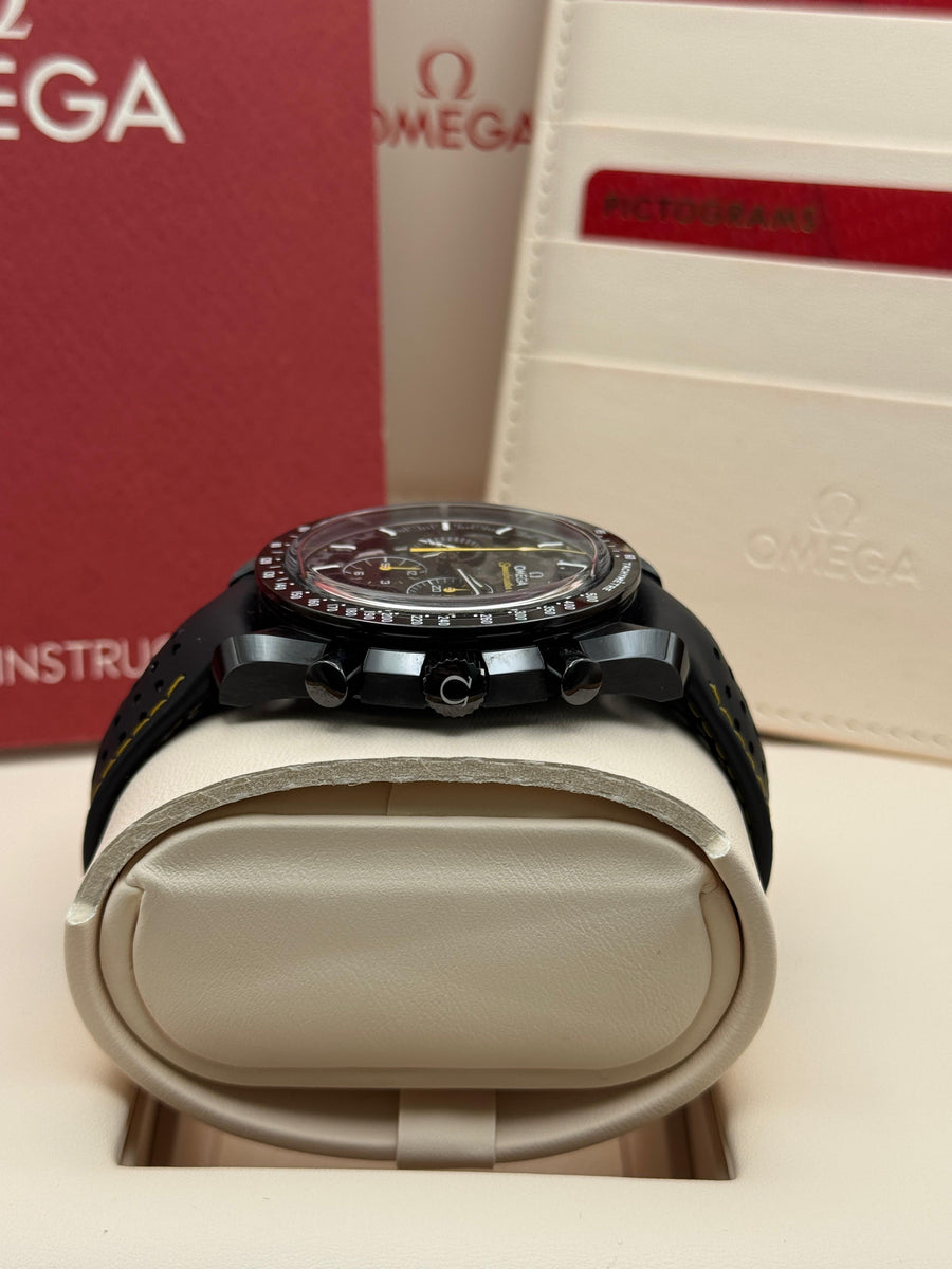 Like New Omega Speedmaster Dark Side Of The Moon Apollo 8 310.92.44.50.01.001 Complete Set Dated 2025