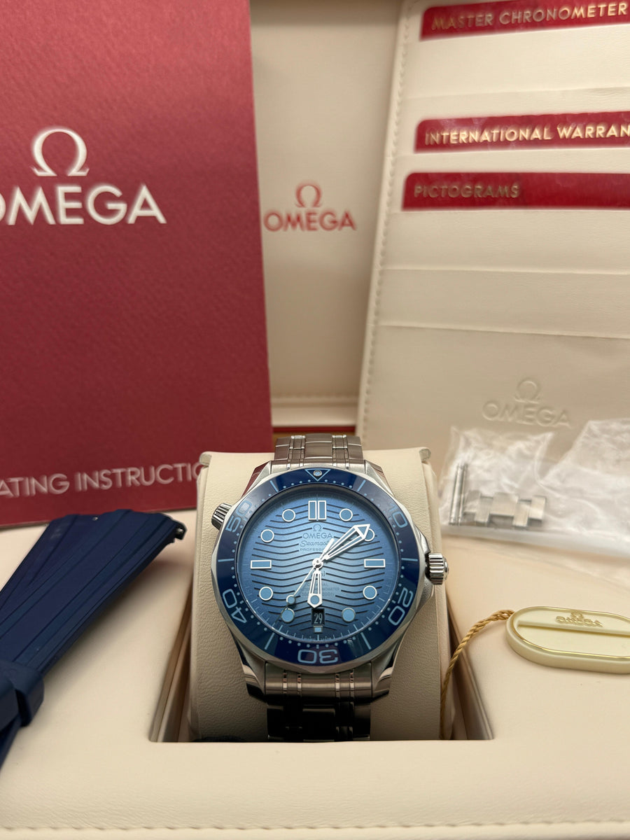 Omega Seamaster Summer 210.32.42.20.03.003 Complete Set Dated 2025 + Original OEM Bracelet