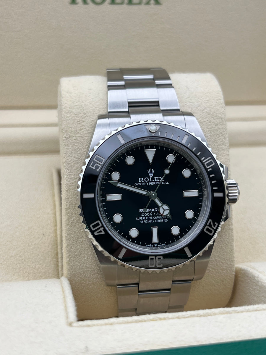 Rolex Submariner 124060LN Complete Set Dated 2022