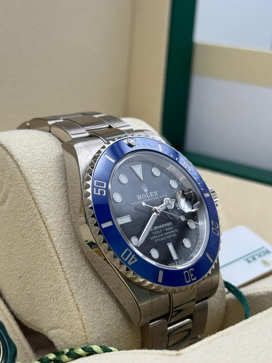 Rolex Submariner Date 126619LB Complete Set Dated 2023