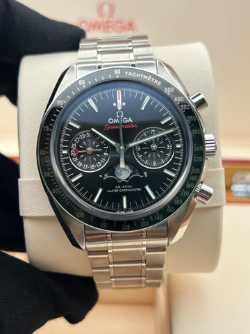 New/Sized Omega Speedmaster Moonphase 304.30.44.52.01.001 Complete Set Dated 2023