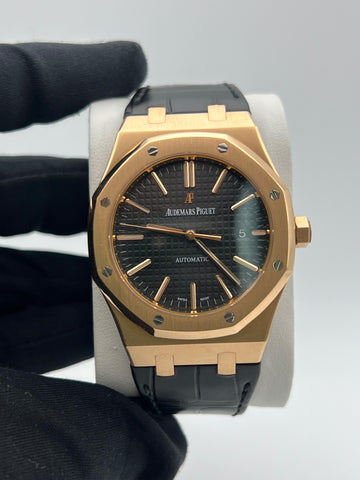 Audemars Piguet Royal Oak 18k Rose Gold 15400OR With Papers Dated 2013