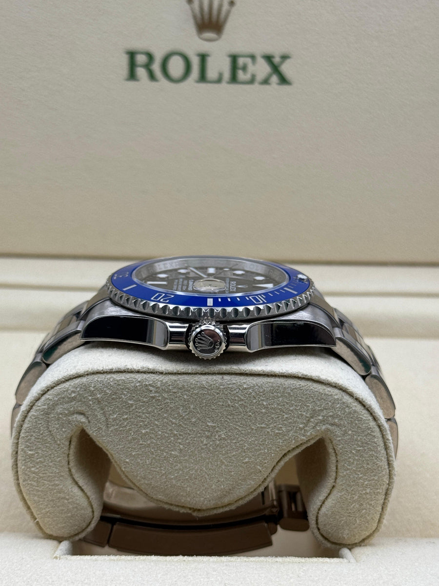 Rolex Submariner Date 126619LB Complete Set Dated 2023