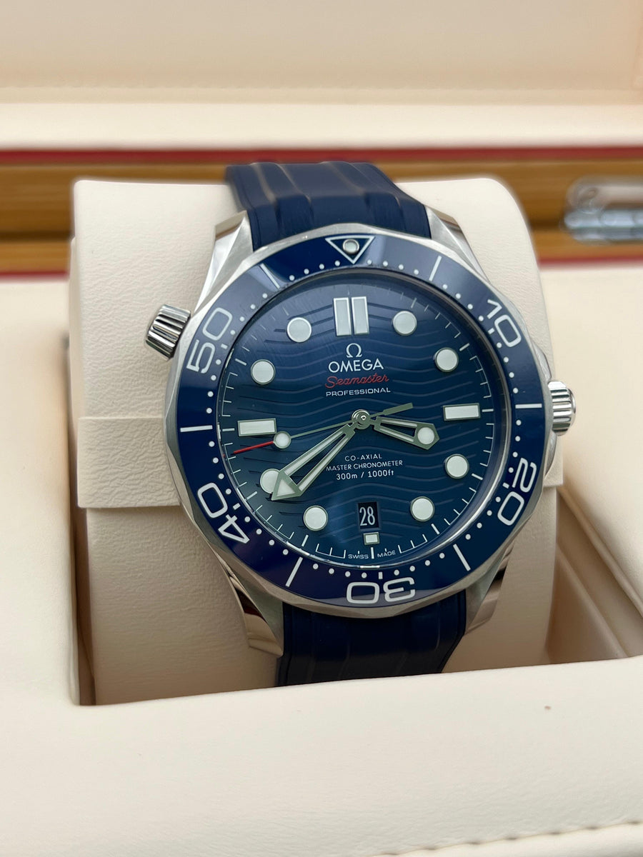 Omega Seamaster Professional 210.32.42.20.03.001 Complete Set Dated 2024