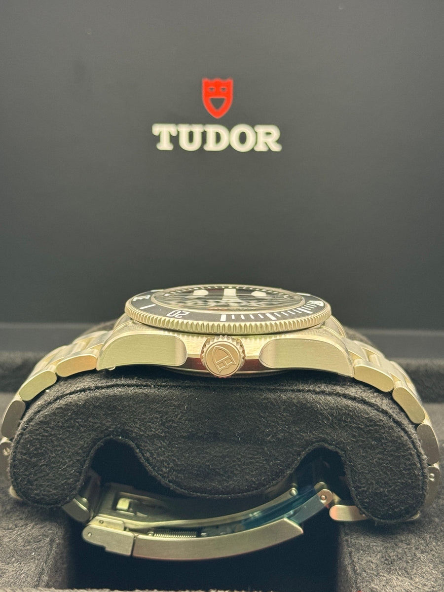 New/Unworn Tudor Pelagos Ultra 2543C1A7NU Complete Set Dated 11/2025