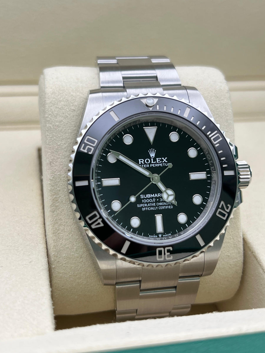 New/Unworn Rolex Submariner 124060LN Complete Set Dated 05/2025