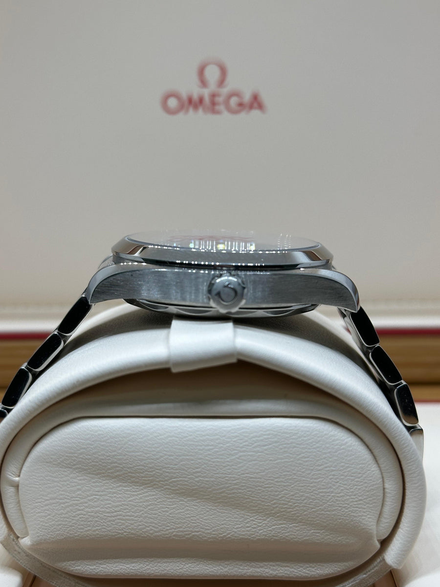 Omega Aqua Terra Ref#	220.10.41.21.02.001 Box & Papers