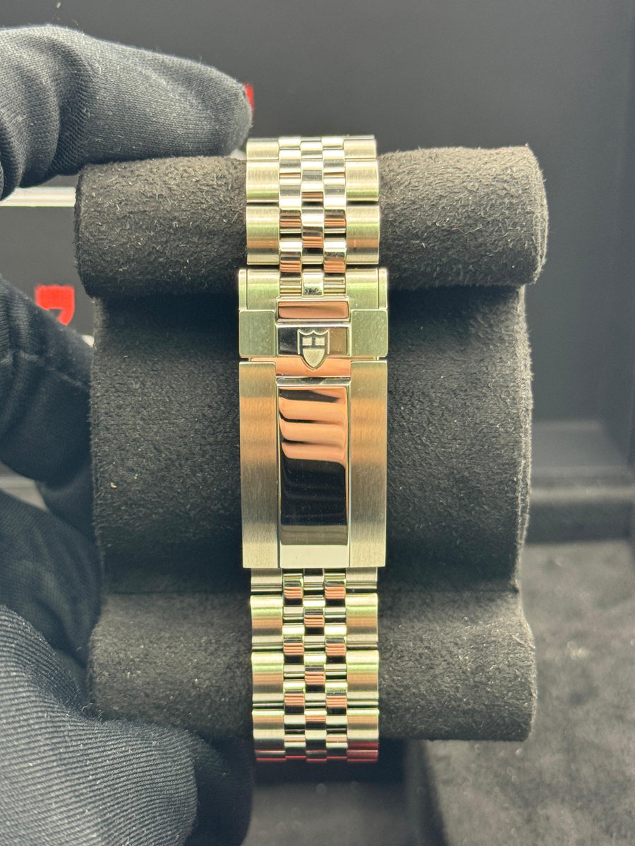 New/Unworn Tudor Blackbay 58th 7939A1A0RU Dated 08/2025