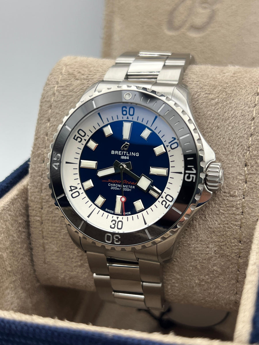 New/Unworn Breitling Superocean 44mm A17376211C1A1 Complete Set Dated 2023
