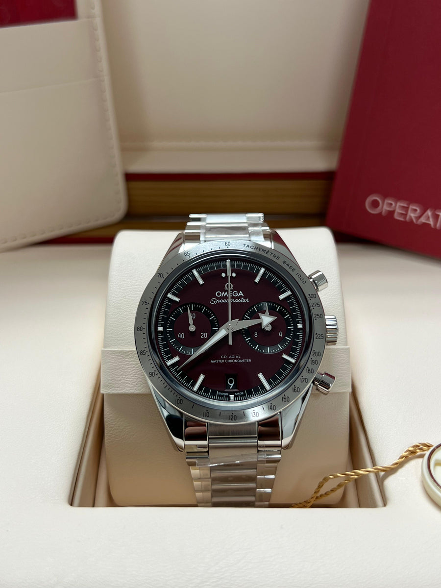 New/Unworn Omega Speedmaster Heritage 332.10.41.51.11.001 Complete Set Dated 2023