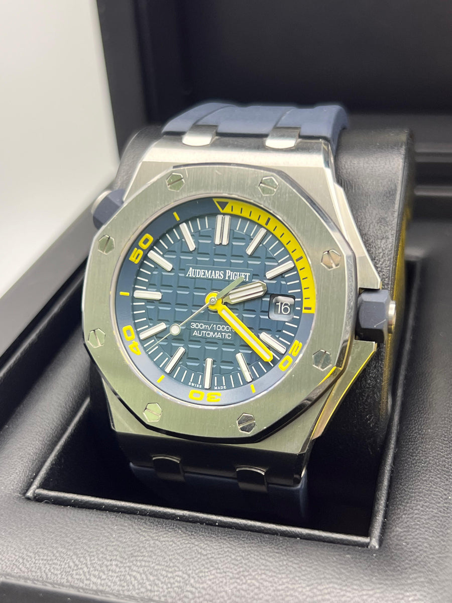 Audemars Piguet Royal Oak Offshore Diver 15710ST.OO.A027CA.01 Complete Set Dated 2019