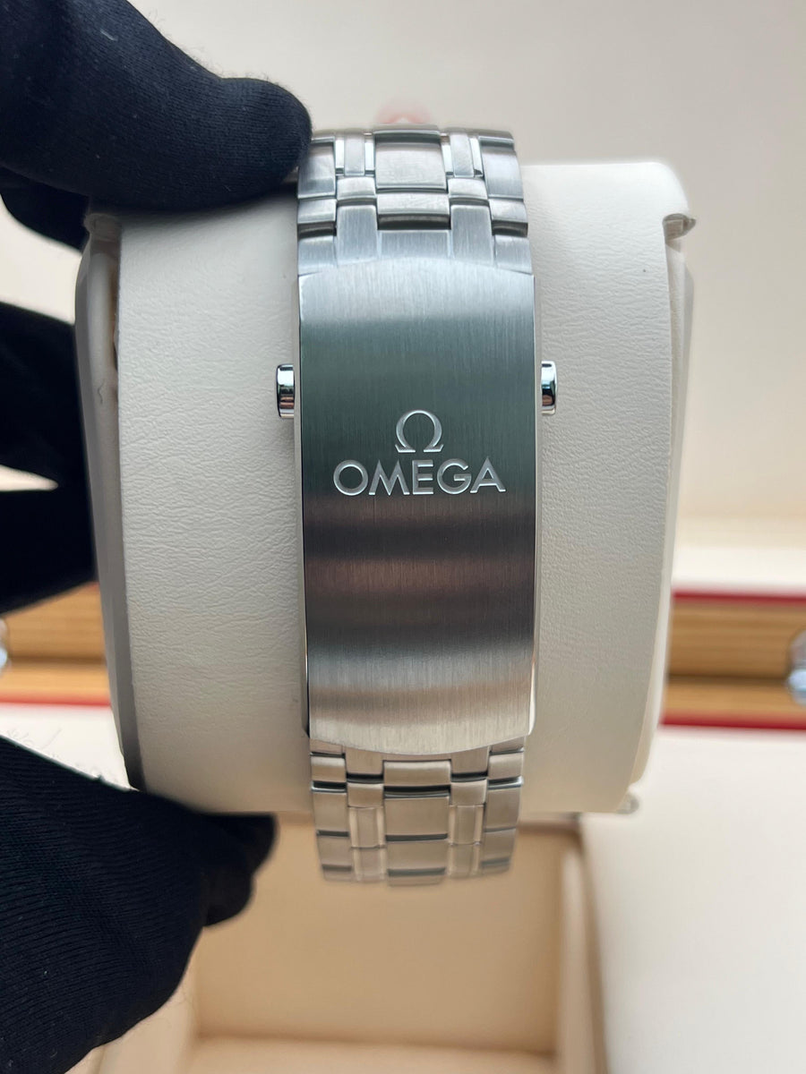 New/Unworn Omega Seamaster Ref# 210.30.42.20.10.001 Complete set Dated 2023