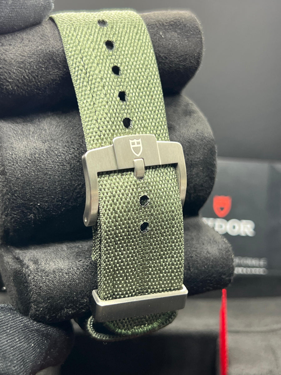 New/Unworn Tudor Pelagos FXD GMT 2542G247NU Complete Set Dated 12/2024