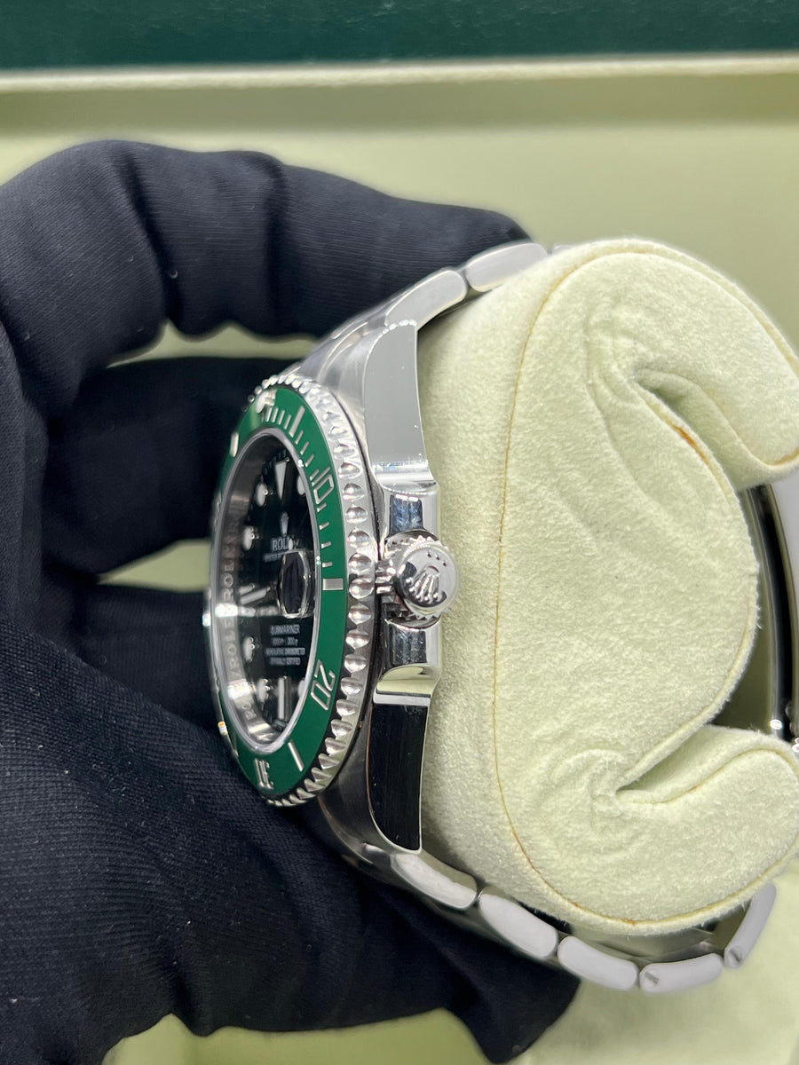 Rolex Submariner “Hulk” 116610LV Complete Set