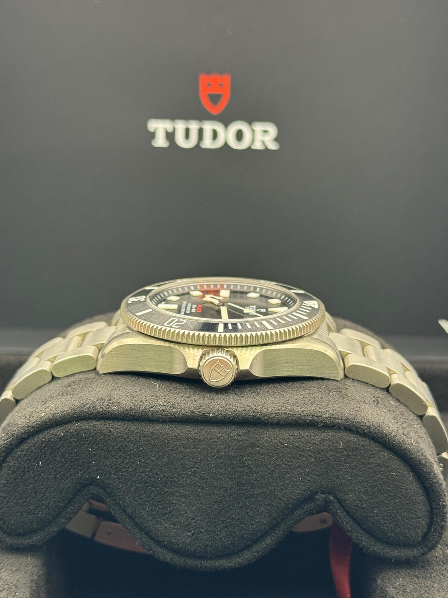 New/Unworn Tudor Pelagos 39mm 25407N Complete Set Dated 08/2025