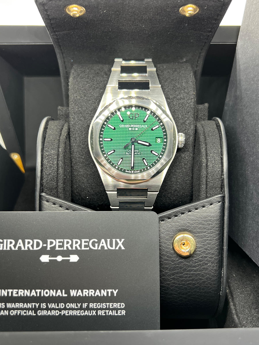 Girard Perregaux Laureato Chronograph 81010-11-3153-1CM Box & Papers