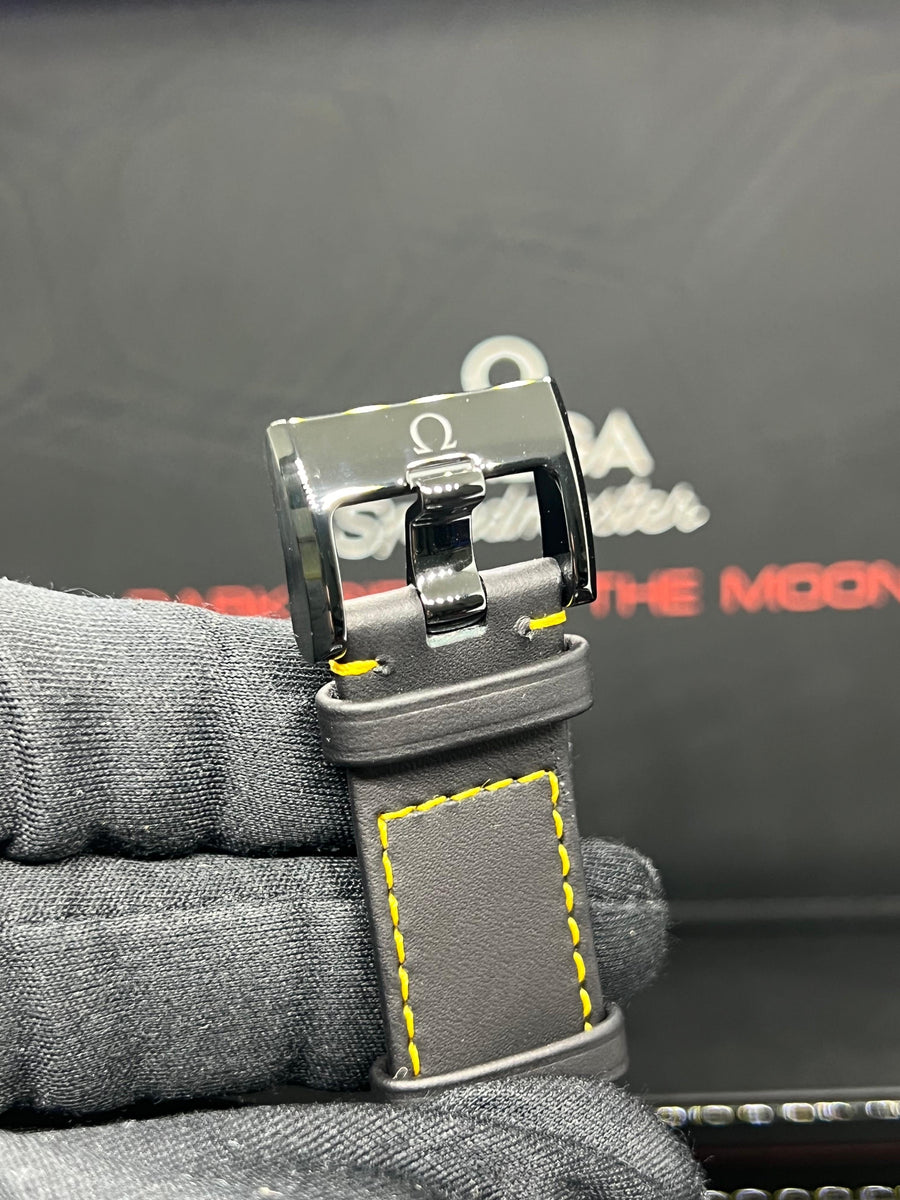 New/Unworn Omega Speedmaster Darkside Of The Moon 311.92.44.30.01.001 Complete Set Dated 2025