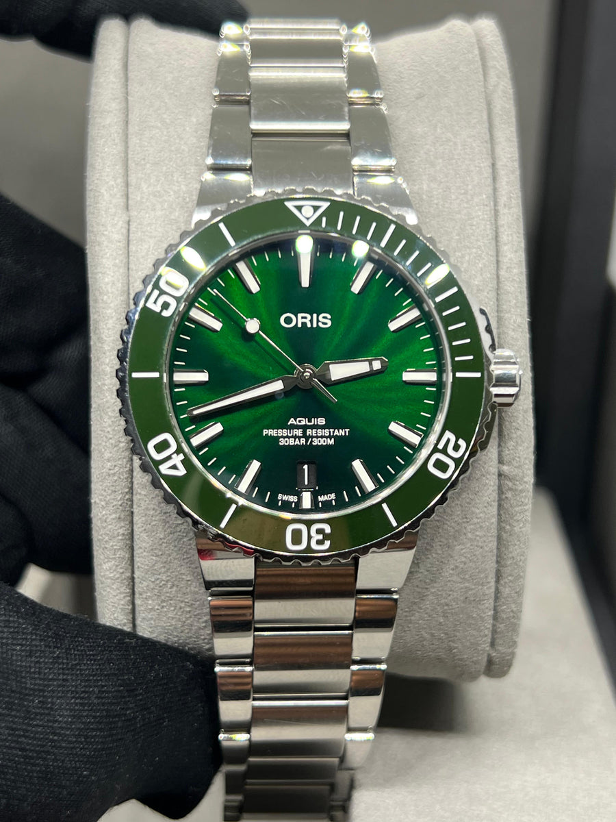 Oris Aquis Date 01 733 7732 4157-07 Complete Set Dated 2019