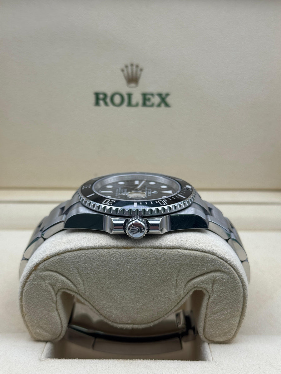 Rolex Submariner Date 116610LN With Box & Papers Dated 2015