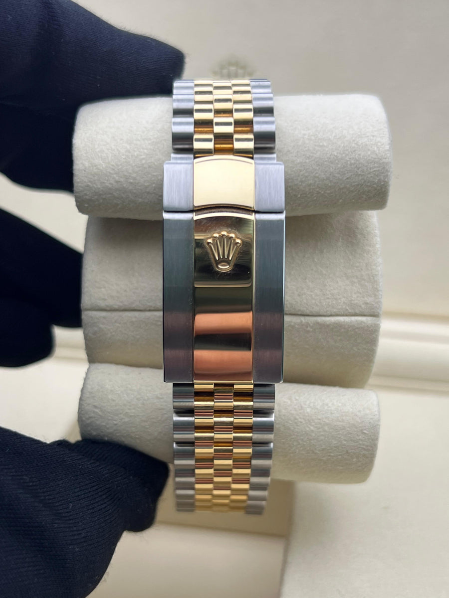 New/Unworn Rolex Datejust 126333 Complete Set Dated 06/2025