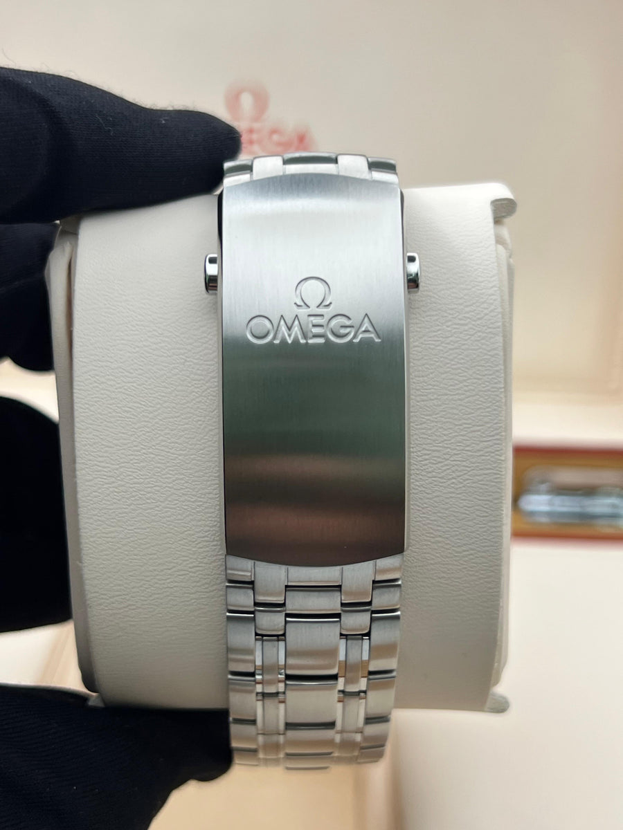 Omega Seamaster Professional 210.32.42.20.01.001 Complete Set Dated 2025 + OEM Steel Bracelet