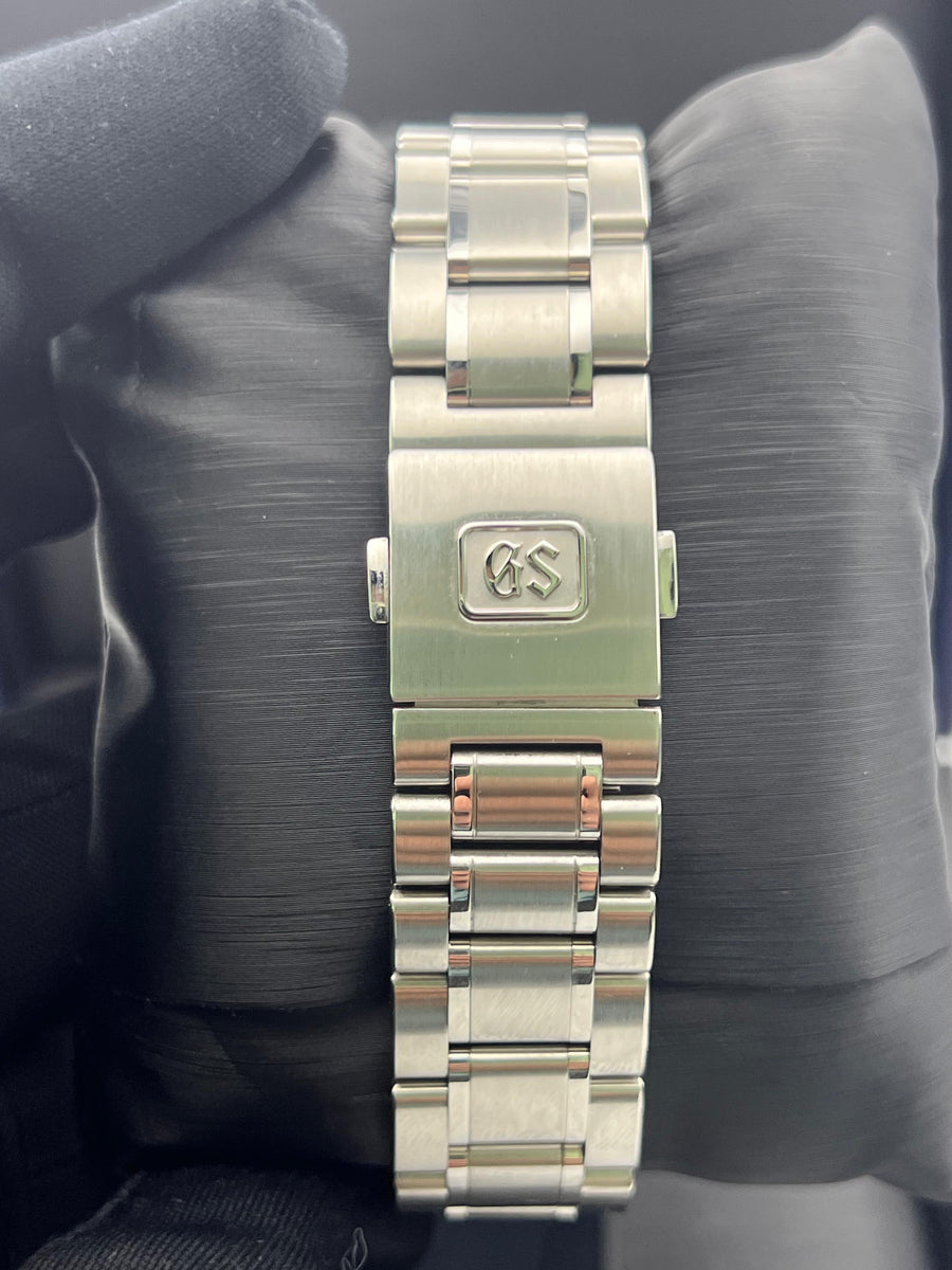 Grand Seiko Hertiage Collection “Blue Peacock”  SBGJ261 Complete Set Dated 2022