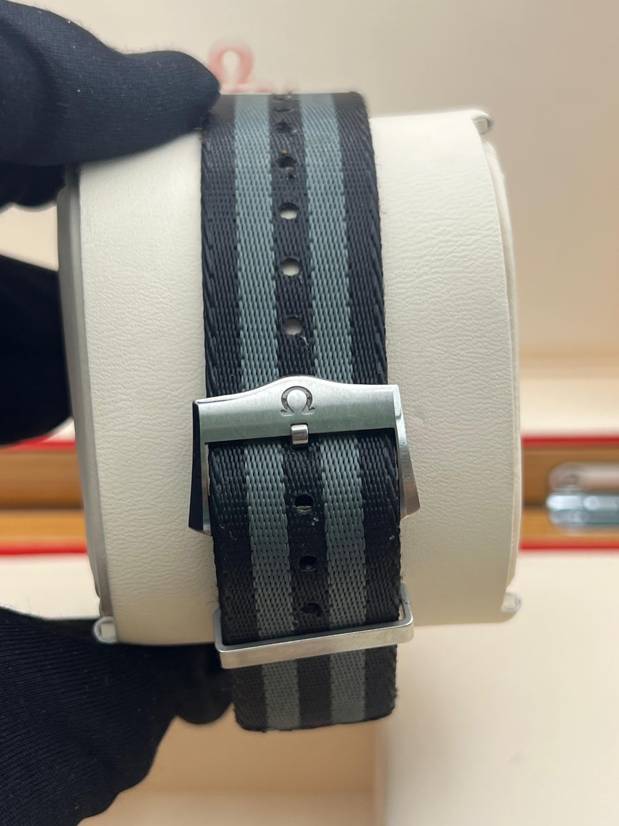 Omega Seamaster Professional 210.92.44.20.01.002 With Box & Papers 2022